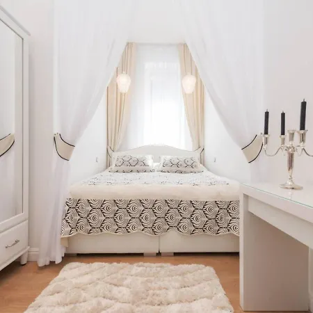 Art Deco - Astoria